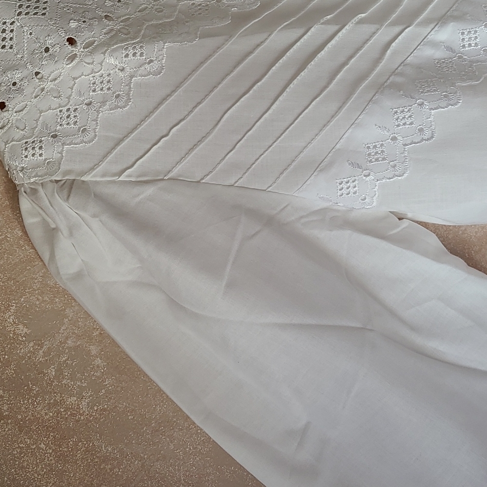 Vintage Button down lace blouse - Picture 6 of 13